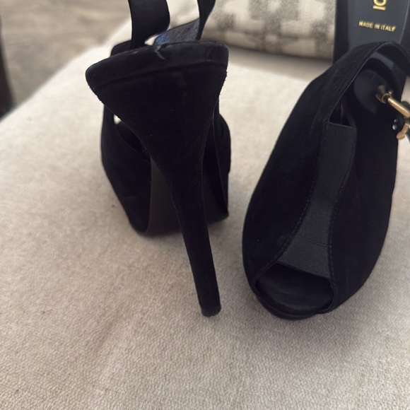 Fendi Women's Black Suede Heeled Sandals - Picture 3 of 9